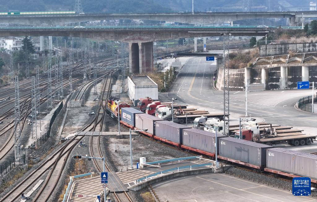 贵州2026年首趟中欧班列启程